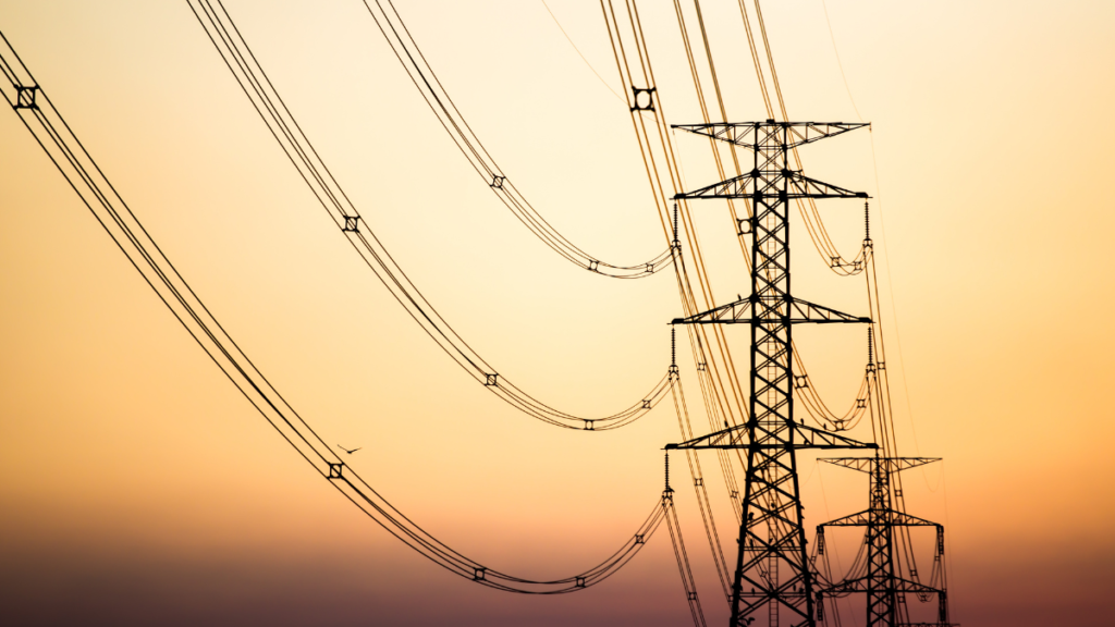 Odszkodowanie za słupy energetyczne – komu przysługuje i ile może wynosić? 2 412